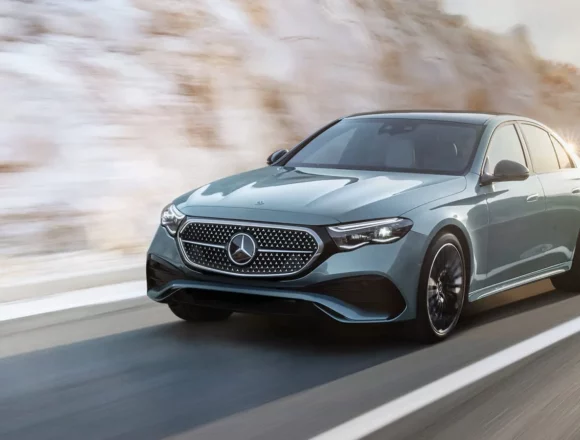 Unveiling the MBUX Superscreen in the new E-Class